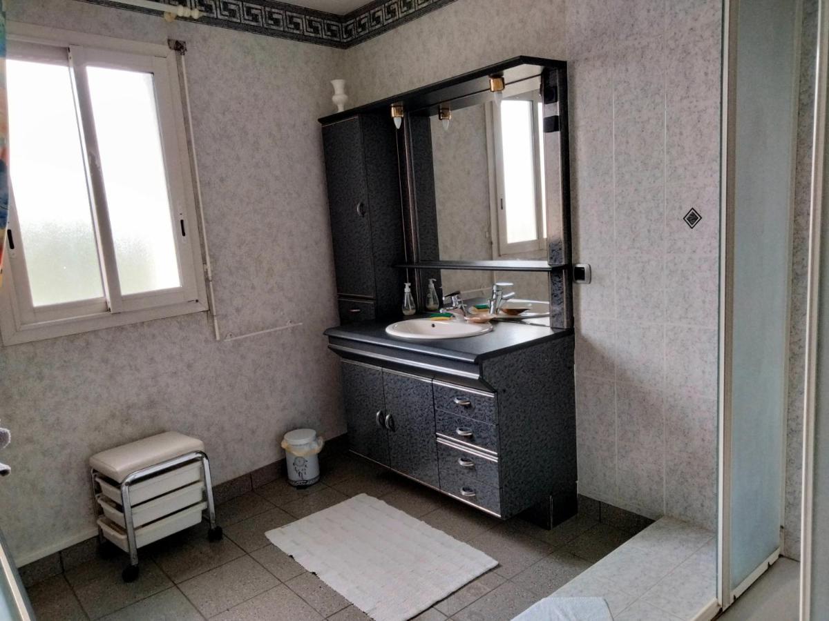 Chambre A Louer Chez L'Habitant Payre Luaran gambar