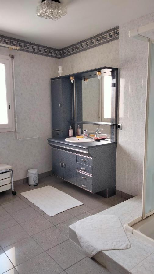 Chambre A Louer Chez L'Habitant Payre Luaran gambar